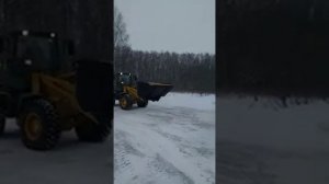 ФРОНТАЛЬНЫЙ ПОГРУЗЧИК 3 ТОННЫ С КОВШОМ УВЕЛИЧЕННОЙ РАЗГРУЗКИ В 2,5 М3???