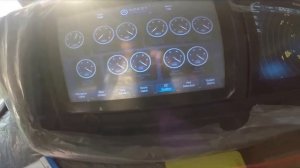 Первый в мире серийный катамаран на солнечных батареях.