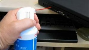 Как почистить ноутбук от пыли самостоятельно