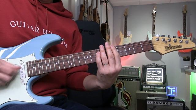 Beginner Blues BassLine 3 levels Ibanez AZES31 смотреть онлайн