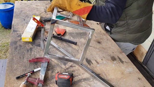 Приставной столик к дивану из карагача своими руками. смотреть онлайн