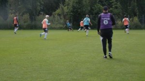 Kristall Mani Ingason med frekk scoring under første fellesøkt | Trening |