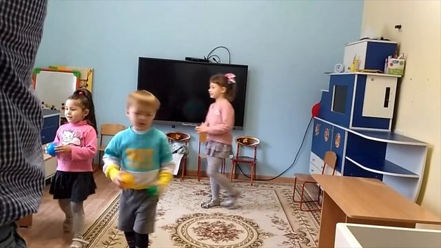 Игровое занятие "Мячики" смотреть онлайн