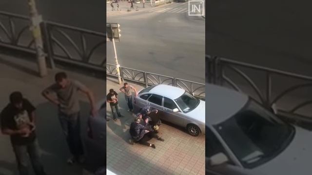 Задержание на улице Щорса Екатеринбург