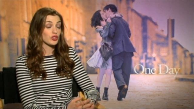 Энн Хэтэуэй под давлением Одного дня