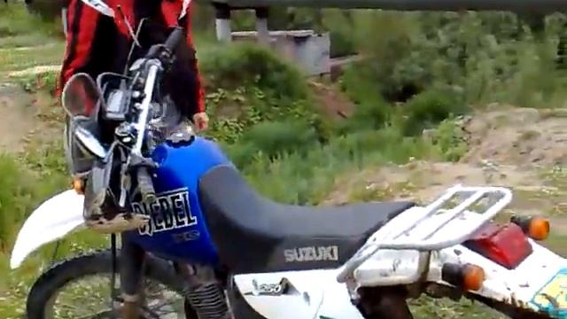 Мойка мотоцикла Suzuki DJEBEL смотреть онлайн