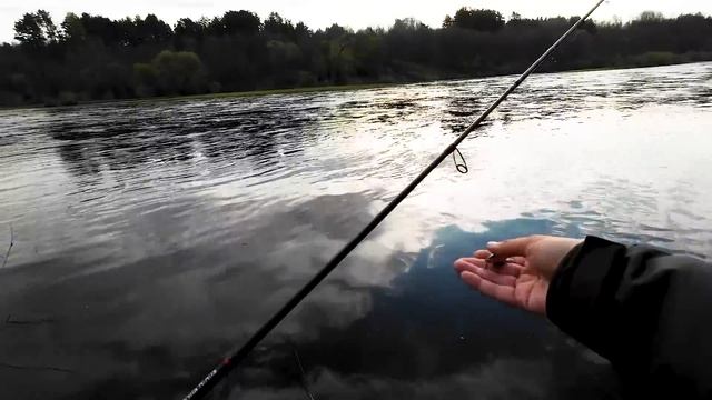 Первая рыбалка в 2022 на Западной Двине. Спиннинг смотреть онлайн