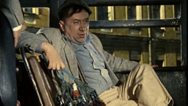 НАМ БЕЗ ШУТОК НЕЛЬЗЯ-стихи Юрия Фенько,музыка и вокал Эдуарда Васюрина,монтаж Валентины Зубковой.mp4
