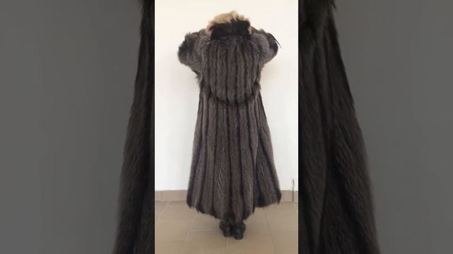 Шуба Енот 7500 рублей, р.46-48 /10543/ смотреть онлайн