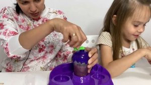 Аида делает слаймы с блёстками! Как сделать золотой слайм.