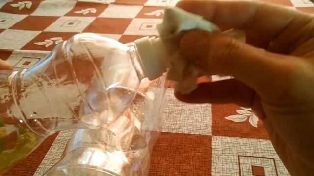 Как снять клей с пластиковой бутылки смотреть онлайн