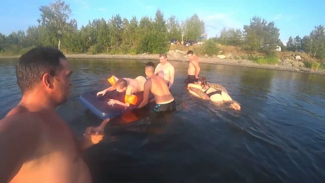 Озеро Синара. Отдых. Авария по дороге домой смотреть онлайн