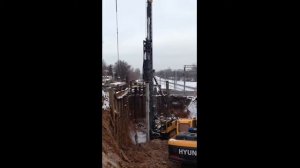 Работа сваебойной установки Junttan PM 25