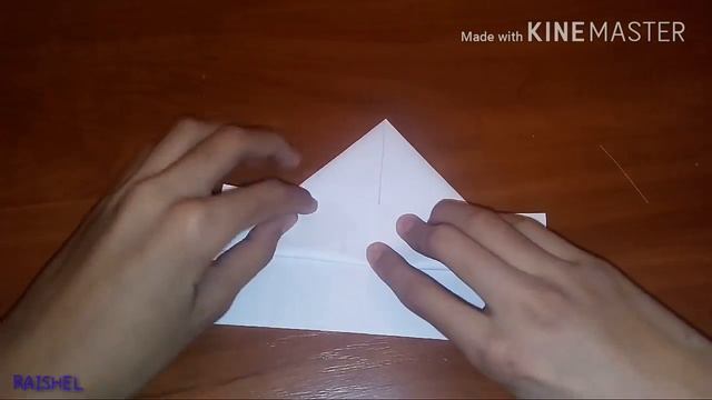 КАК СДЕЛАТЬ БУМАЖНЫЙ КОРАБЛИК КАК С ФИЛЬМА "ОНО".. смотреть онлайн