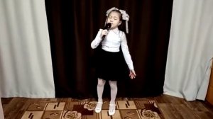 Песня "Катюша",  исполняет Шакирова Камила, 7 лет.