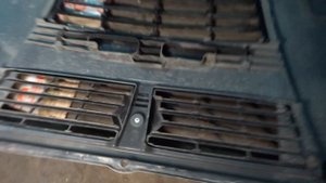 Меняю решетку радиатора на Соболе