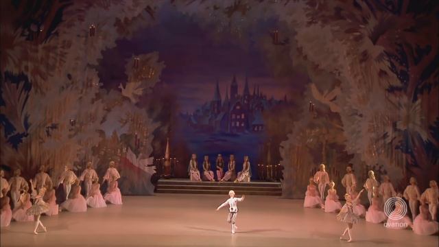 Mariinsky - The Nutcracker - Dance of the Mirlitons - Ovation смотреть онлайн