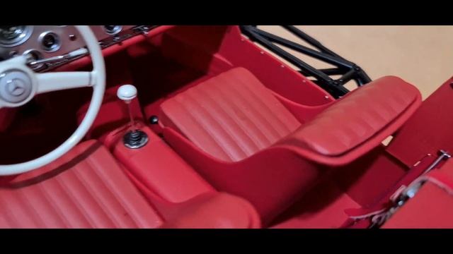 Detailing the IXOcollections / Eaglemoss Mercedes 300 SL 1/8 scale (read the description)