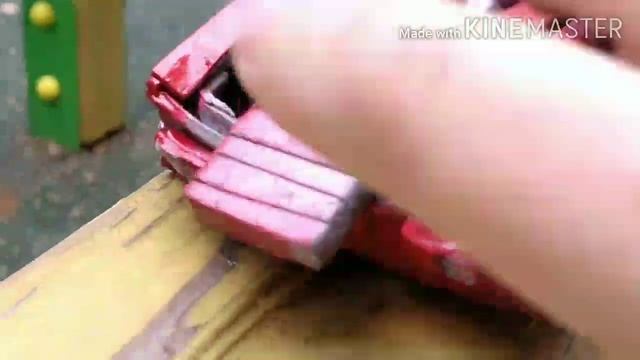 Краш тест ВАЗ 2107 из пластилина смотреть онлайн