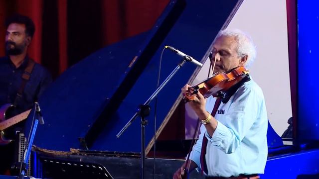 Moscow nights - Divya Teresa with The Signatures Band (Podmoskovnye Vechera - Подмосковные вечера) смотреть онлайн