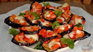 Яркий хит лета. 
БАКЛАЖАНЫ С ПЕРЦЕМ И МОЦАРЕЛЛОЙ