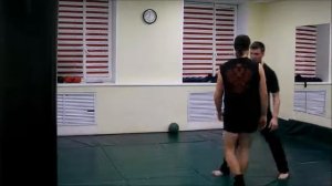 Ушу-Саньда : Фрагмент тренировки упражнения подготовка к броскам саньда "Цзуй Цюань"