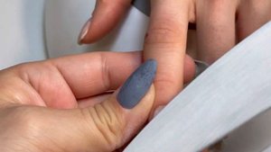Поднятие клюющего ногтя. Выпиливание изнутри.