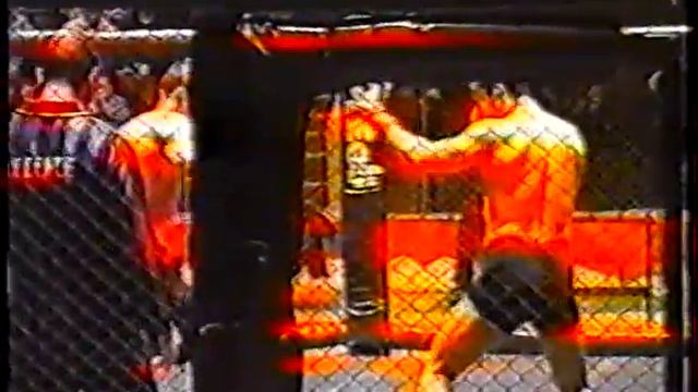 forum.mixfight.ru Эрик Оганов vs. Александр Светлоусов смотреть онлайн