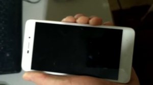 Телефон сяоми не включается при зарядке нагревается аккумулятор