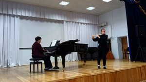 Тома Купреева- И.С Бах соната для флейты Ми мажор 1,2 части. А. Баццини "Хоровод гномов"
