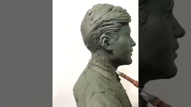 Лепка портрета из глины.