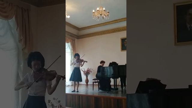 Ф. Крейслер Сицилиана и Ригодон. Ли Элеонора 14 лет