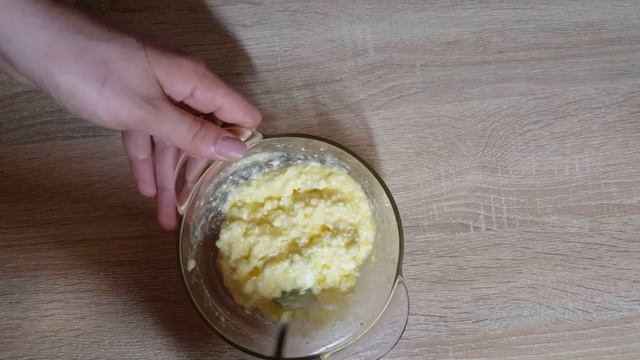 Идеально к завтраку. Творожные маффины за 10 минут в микроволновке/Easy cottage cheese muffin recip