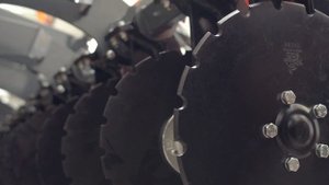 Mzuri - Лидер технологии Strip-Till