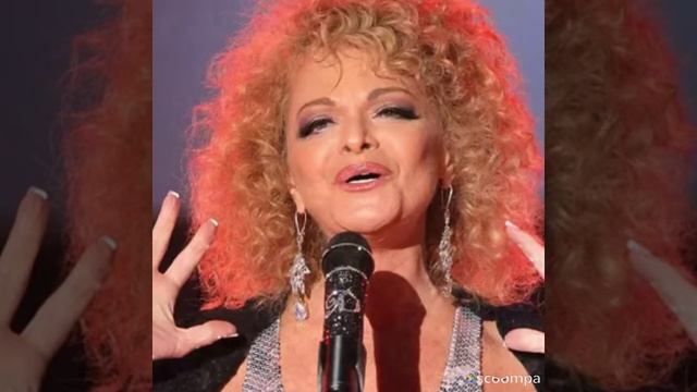 А в ресторане, а в ресторане, а там гитары, а там цыгане! (песня) смотреть онлайн