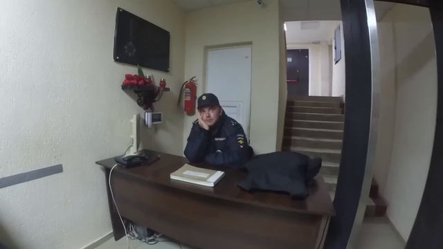 Мент просит называть его "Мой господин" #СевЮр смотреть онлайн