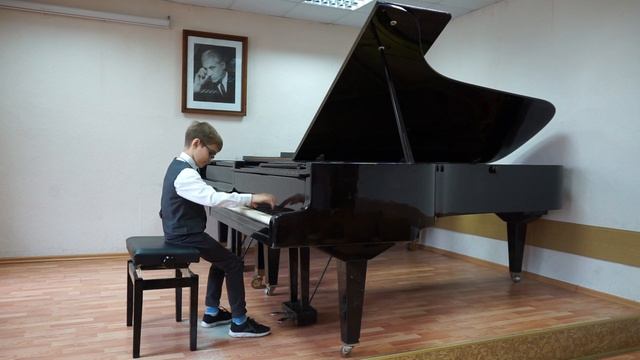 Теодор Фридгельм. Полька С. Майкапар смотреть онлайн