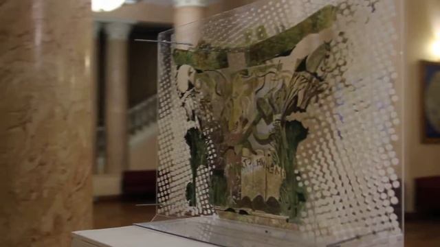 Потапов Владимир - "Капитель", плексиглас, масло, 2016 смотреть онлайн