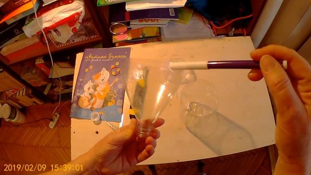 Простая поделка из пластиковых бутылок-ваза для интерьера стилизованная под камень. смотреть онлайн