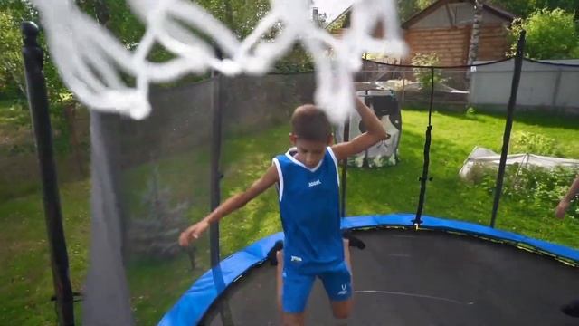 Батут UnixLine Classic обзор - Лучшее за свои деньги! смотреть онлайн