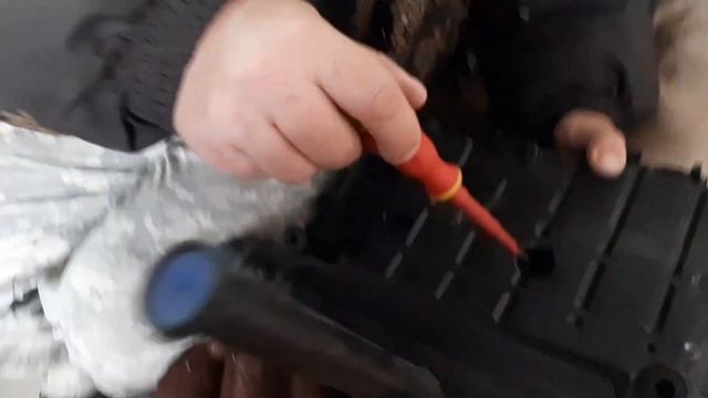 Замена воздушного фильтра на поло лифтбек смотреть онлайн