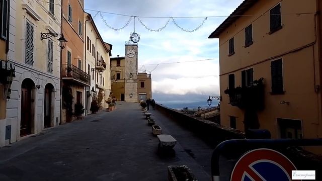 Италия. Тоскана. Поставила в Храме свечку за упокой «дедушки» Марио. смотреть онлайн