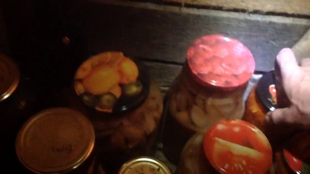 Спустились в подпол,а там... смотреть онлайн