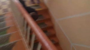 ВидеоУрок как правильно спускаться по лестнице:3