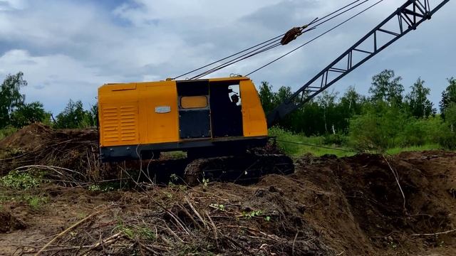Драглайн. Экскаватор Э-10011Д смотреть онлайн