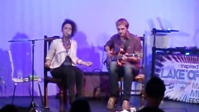 Andreya Triana - Lost Where I Belong @Rich Mix Bar Acoustic Set смотреть онлайн