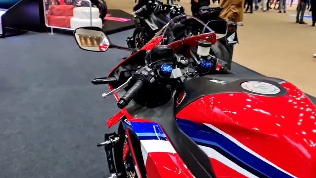 New honda cbr 600 RR 21 edition смотреть онлайн