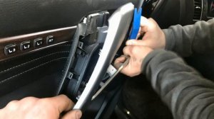 Снятие карты водительской двери Land Cruiser 200 от 2015года