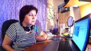 Мама смотрит "Нигатив - Всё равно" // Реакция мамы