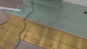 Бесплатный Теплый пол не потребляет электричество или очень мало.Бесплатный Теплый пол не потребляет